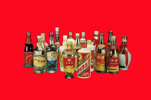 石河子市北屯回收十八老酒.jpg
